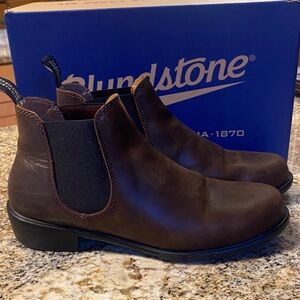Blundstone